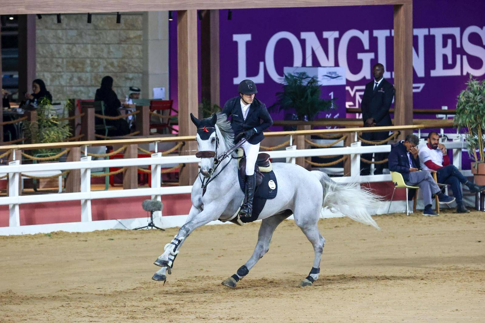 Âgé de 21 ans, ce monégasque va défier les meilleurs cavaliers du monde à la Global Champions League