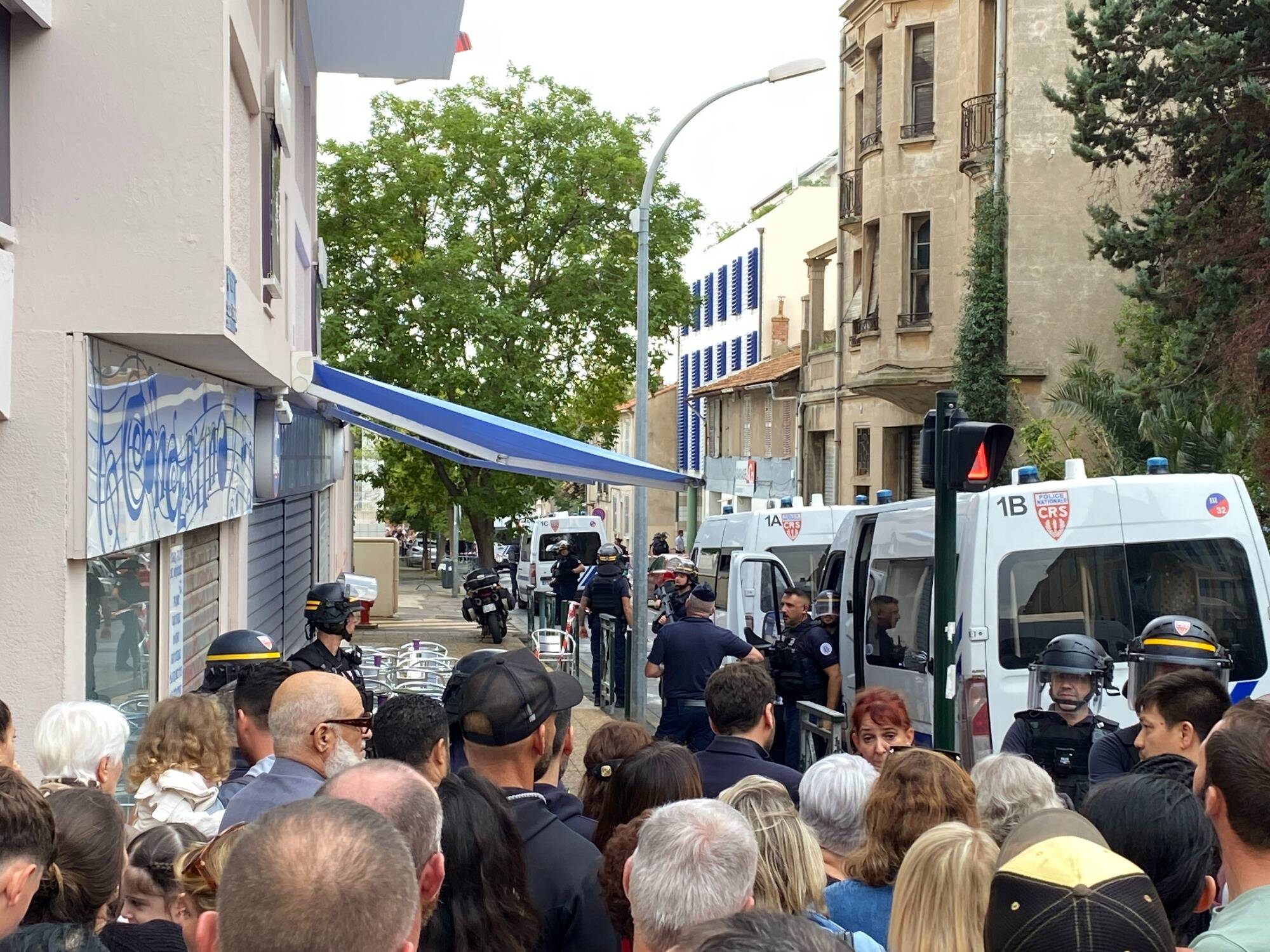 Un deuxième collège à Hyères confiné à cause d'une nouvelle alerte