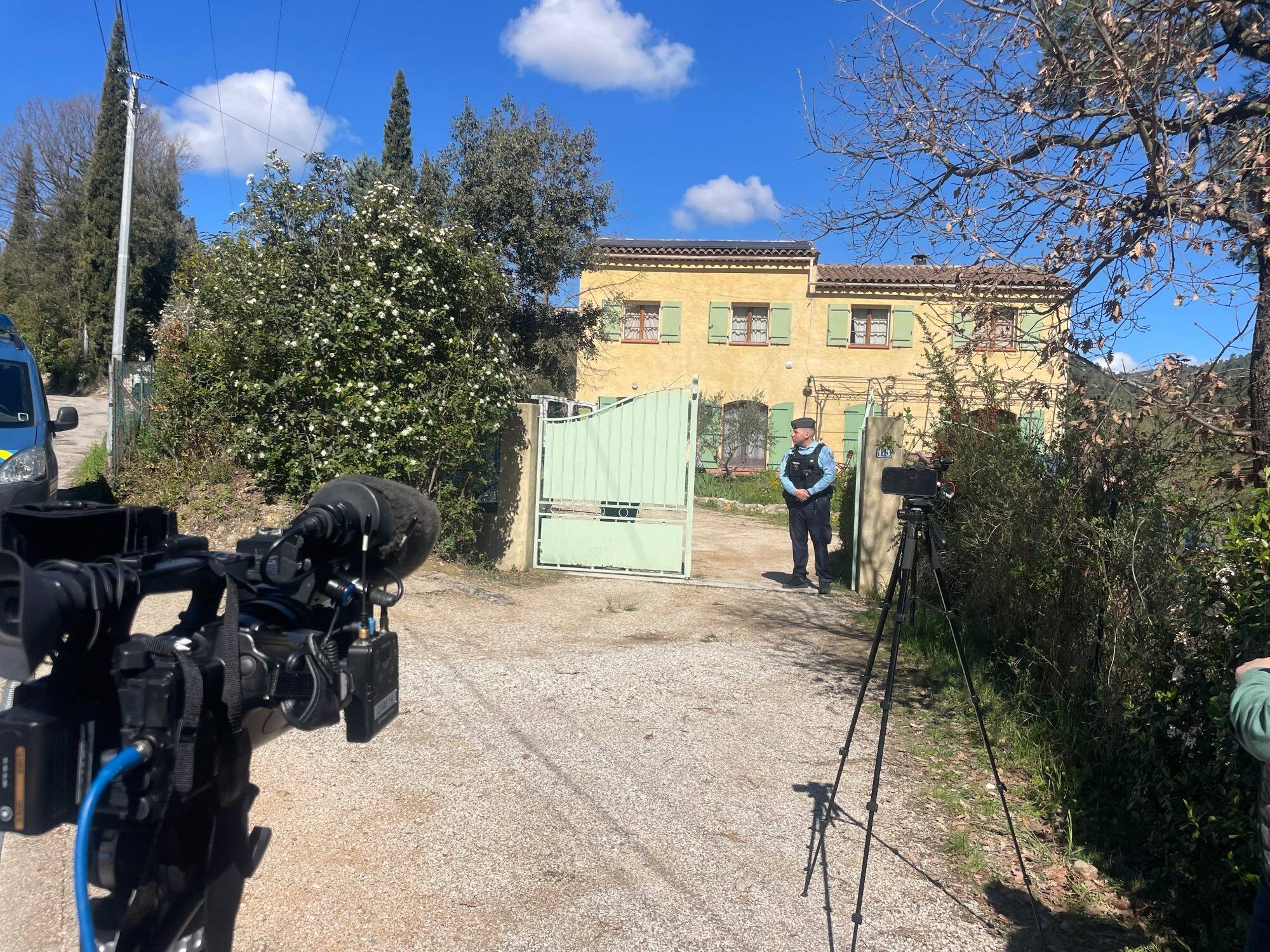 Mort du petit Emile: quatre personnes en garde à vue, "homicide volontaire", perquisition... ce que l'on sait mardi à la mi-journée