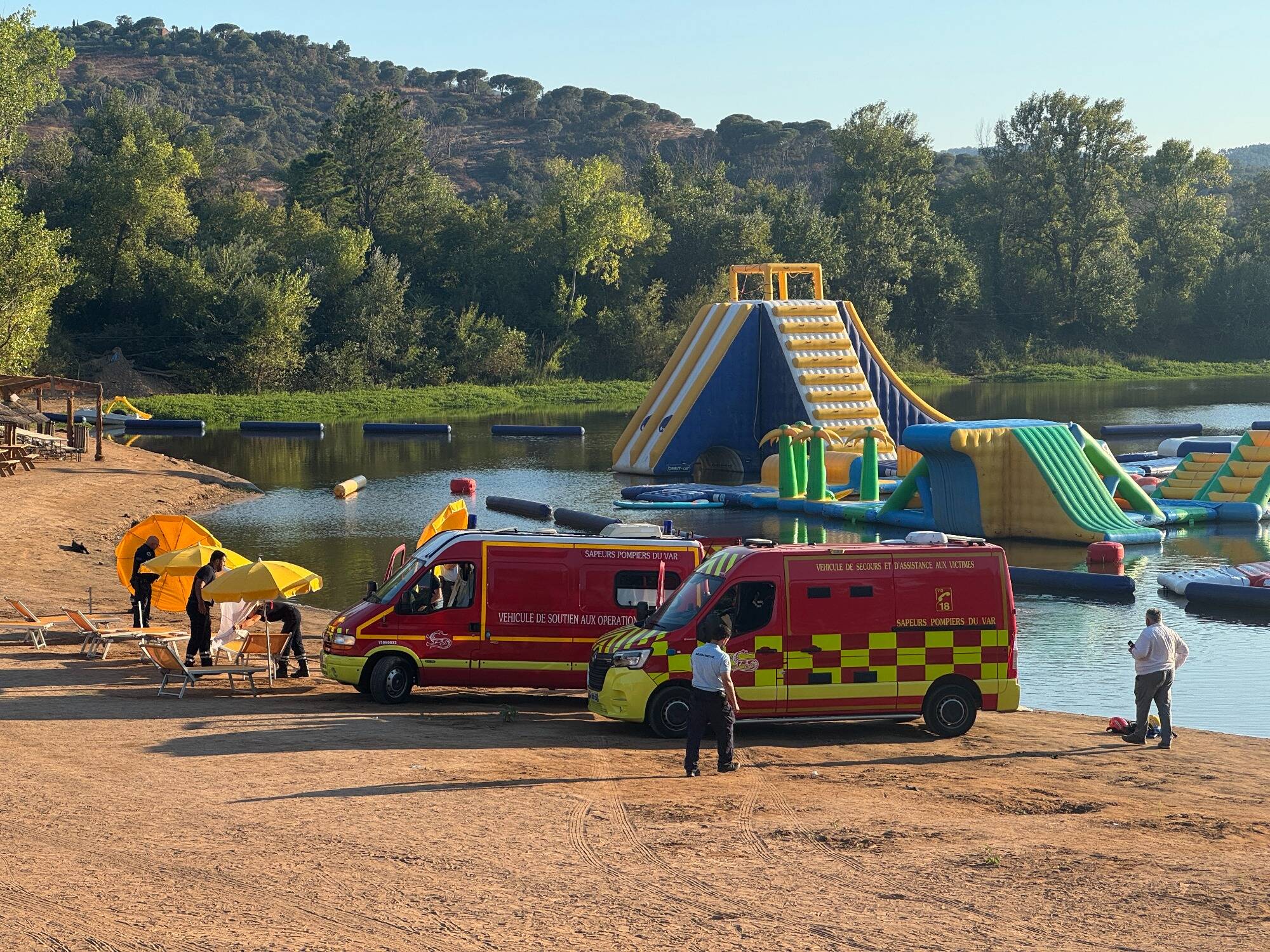 Le garçon de 5 ans disparu au lac de l'Aréna, à Roquebrune-sur-Argens, a été retrouvé mort