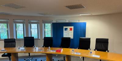 Attaque au couteau au lycée horticole d'Antibes: une conférence de presse du procureur de la République attendue à 14 heures