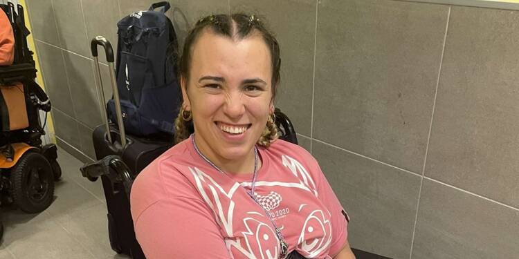 Coincés chez eux depuis trois semaines à cause d'un ascenseur en panne à Nice, ils font appel à des déménageurs pour sortir