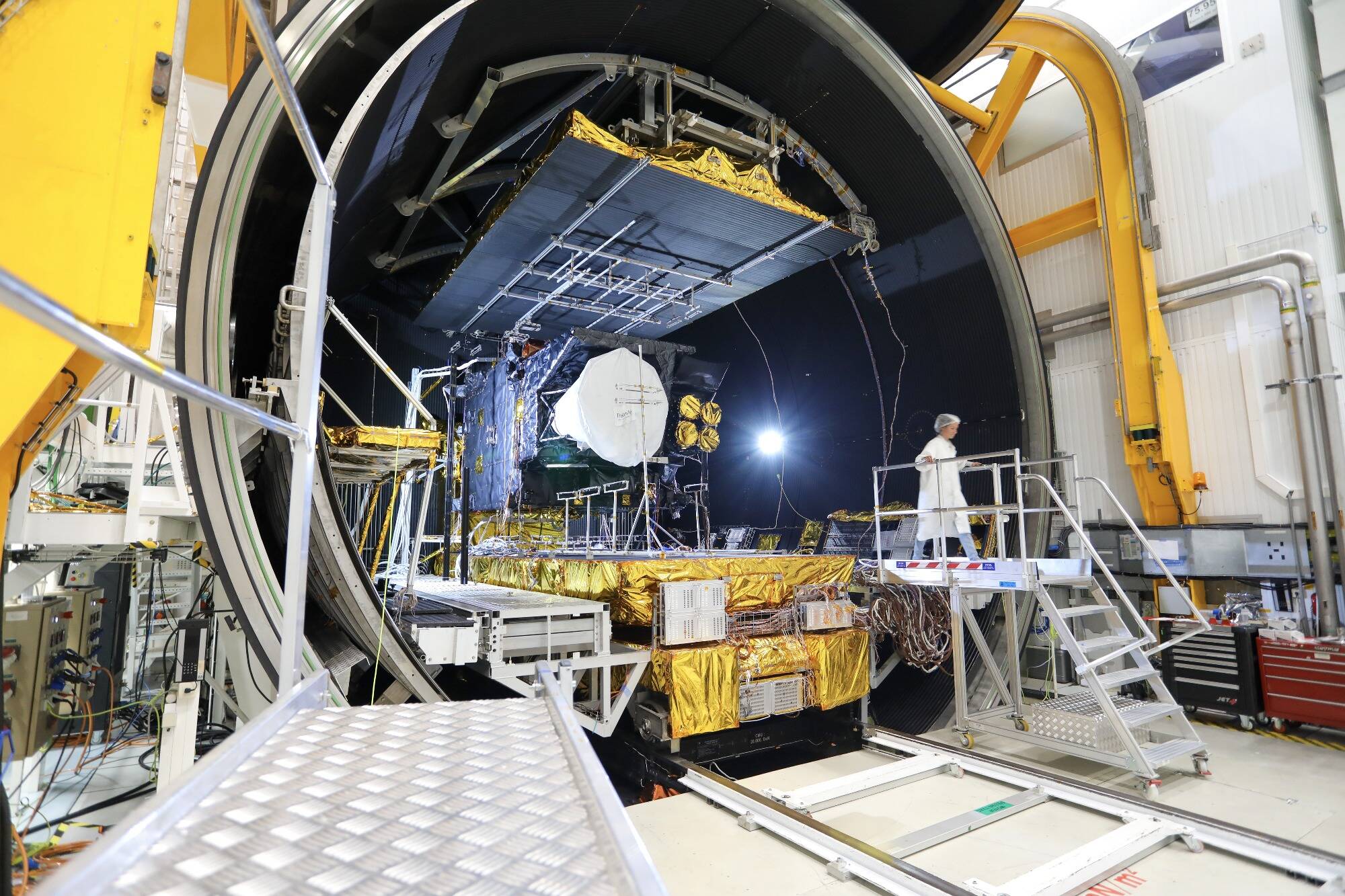 Ce satellite assemblé sur le site cannois de Thales Alenia Space surveillera la santé de la planète