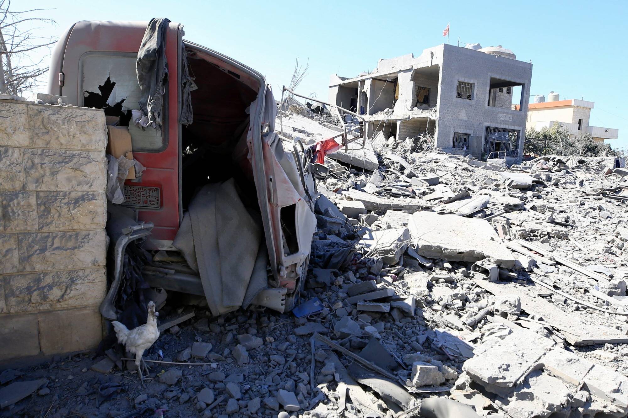 Guerre au Proche-Orient: une Française meurt après une "forte explosion" dans le sud du Liban