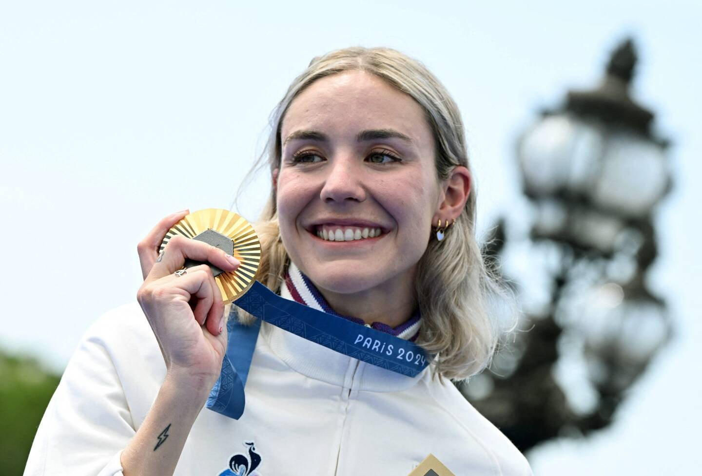 Cassandre Beaugrand a réalisé le "rêve de (s)a vie" en devenant mercredi championne olympique de triathlon aux Jeux de Paris.