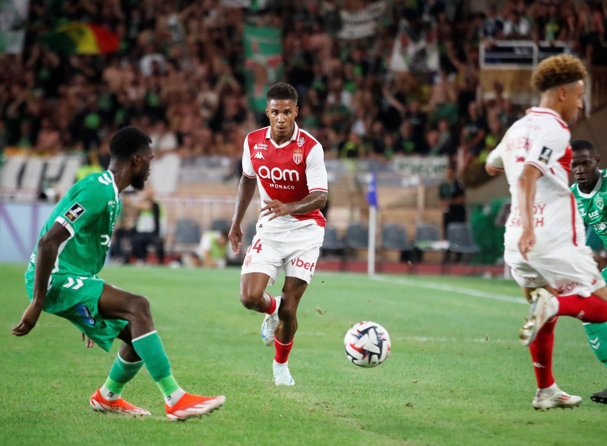 Sur le départ de l'AS Monaco, Ismail Jakobs ne figure pas dans le groupe pour le match face à Lens