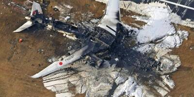 Collision entre avions au Japon: les images spectaculaires de l'accident et de l'évacuation