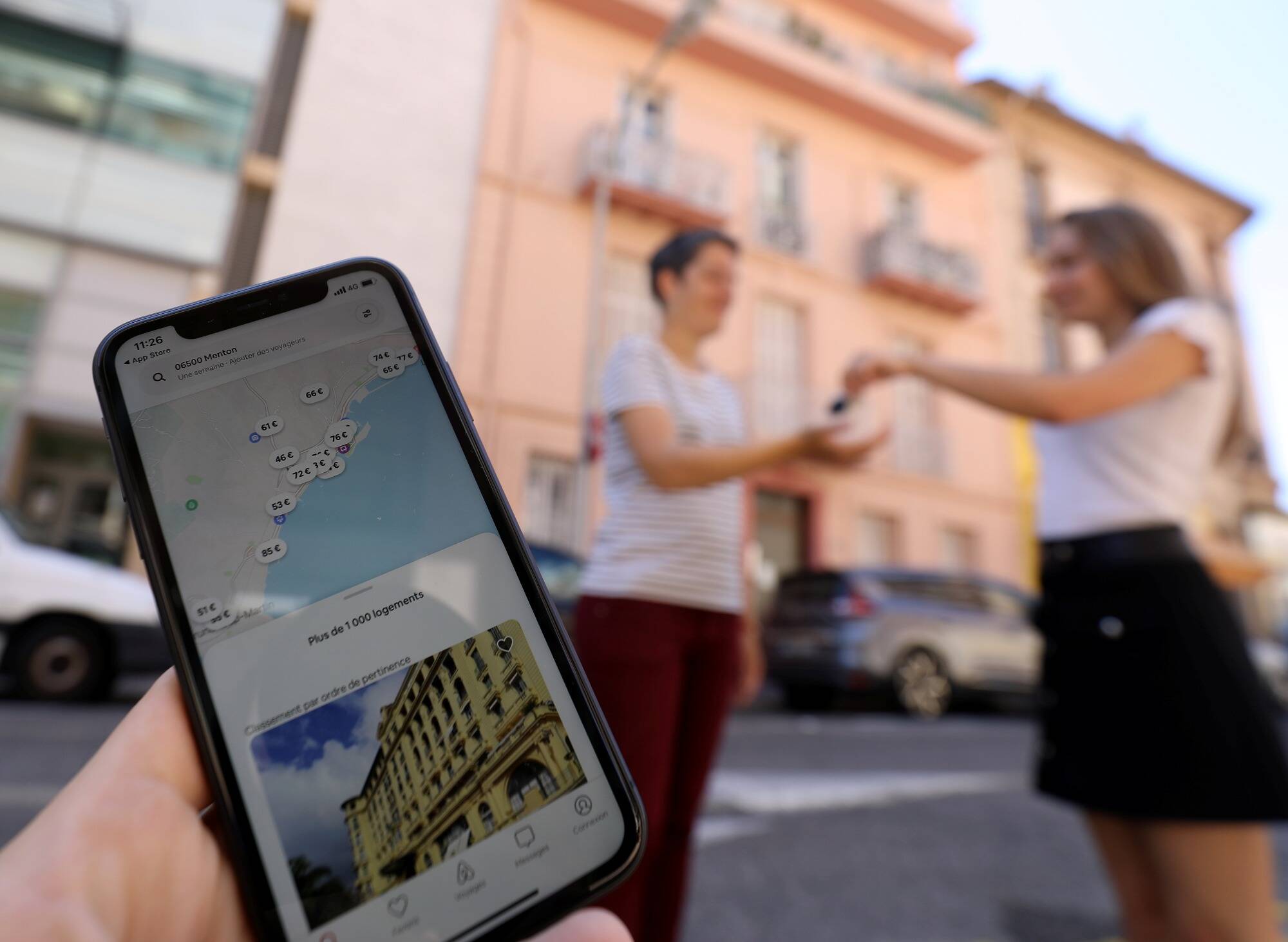 Moins d'avantages fiscaux, offre limitée... Feu vert définitif à la régulation des locations de type Airbnb, voici ce qui va changer