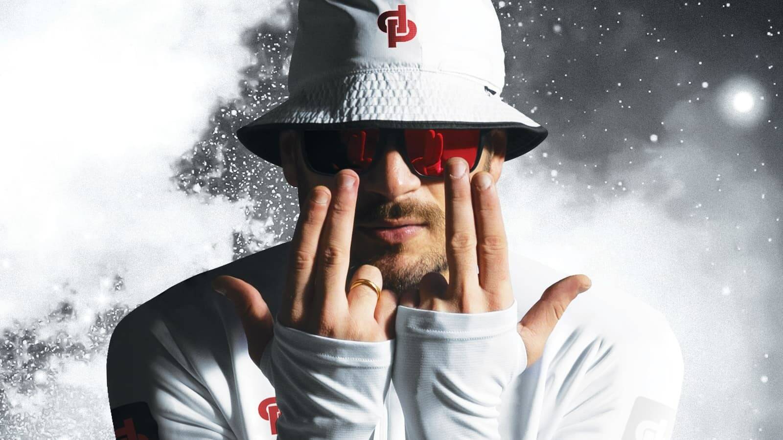 "Le J c'est le S", "En Y" ou "Mercééé": devenez incollable sur le vocabulaire de Jul, le phénomène rap marseillais