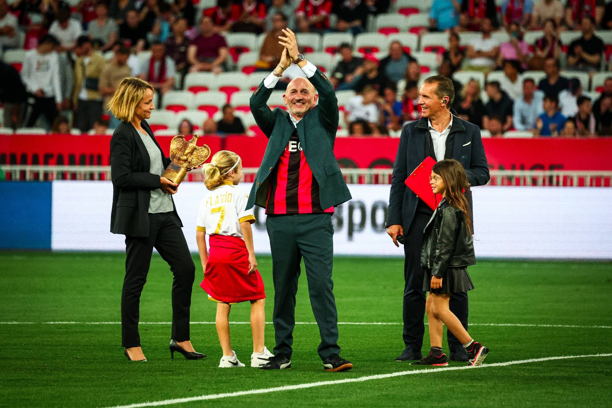 "La Ligue des Champions? Il faut y croire". Entretien avec Fabrice Mège, l'ancien numéro 10 de l'OGC Nice