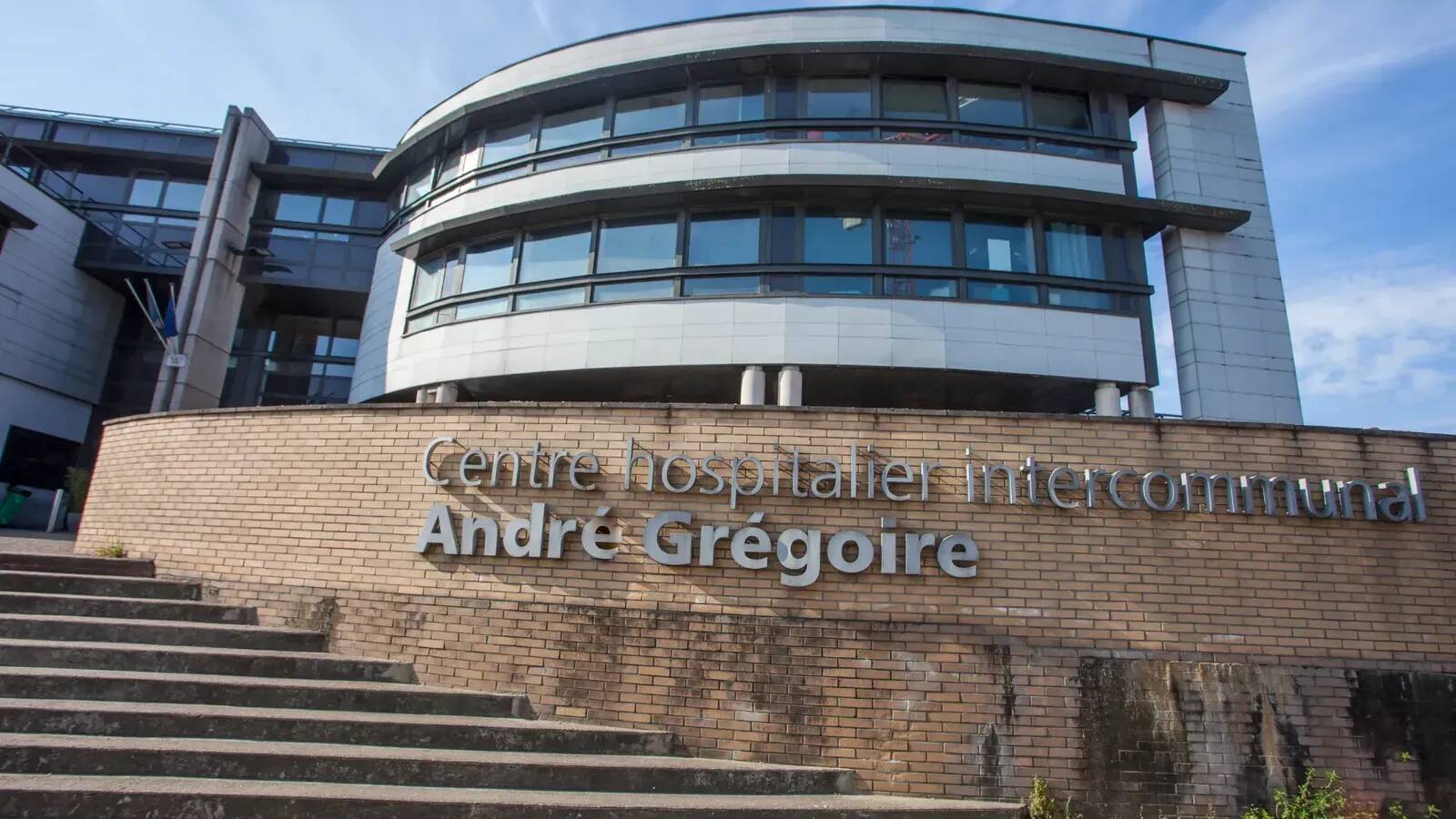 Ce que l'on sait des agressions sexuelles sur des bébés à l'hôpital de Montreuil