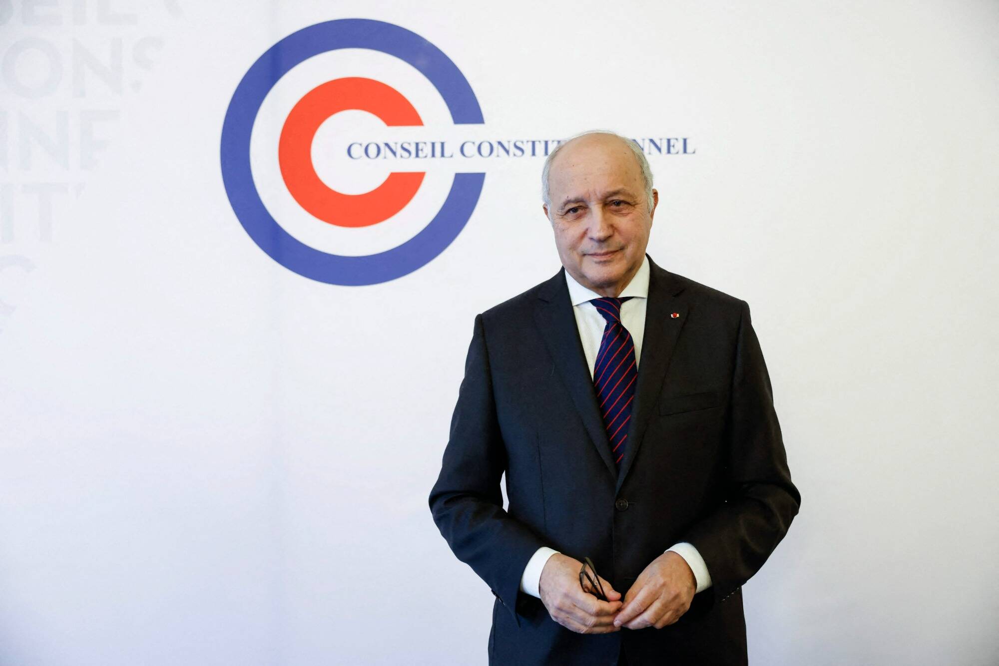 Loi immigration: le Conseil constitutionnel se prononcera le 25 janvier, annonce son président Laurent Fabius