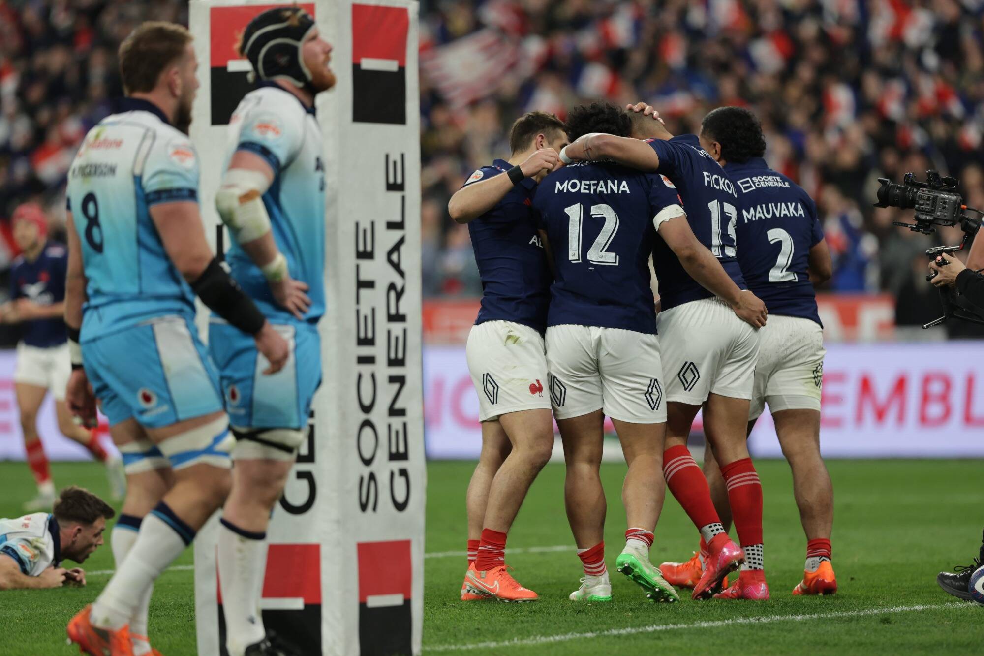 Le XV de France bat l'Ecosse 35 à 16 et remporte le Tournoi des six nations
