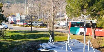 Fortes rafales de vent: un arbre tombe sur une station-service à Nice, plusieurs voitures endommagées
