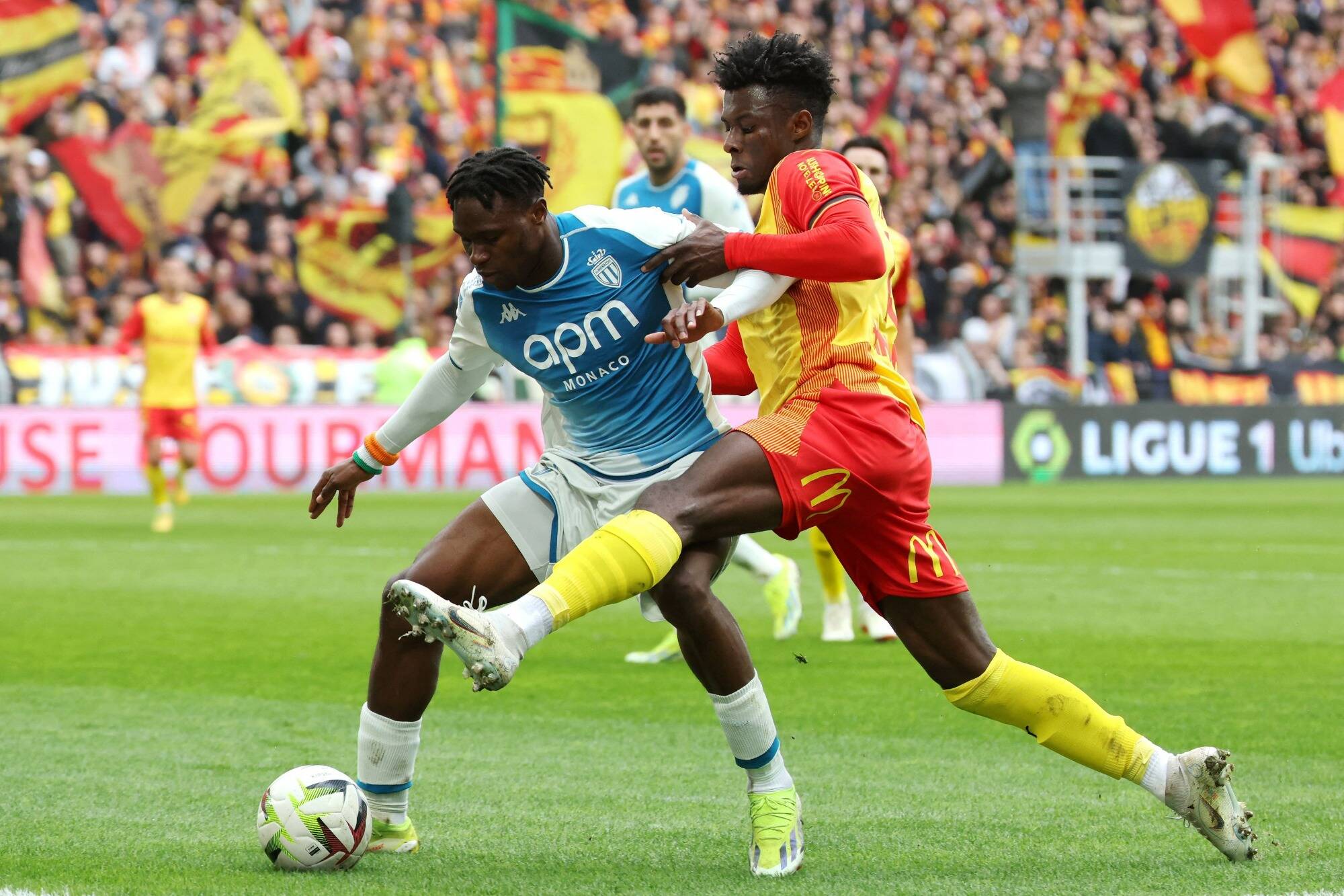 L'AS Monaco s'impose à Lens au terme d'un match spectaculaire (3-2)