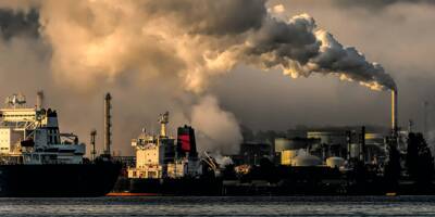 Climat: les industriels émetteurs de gaz à effet de serre reçus à l'Elysée