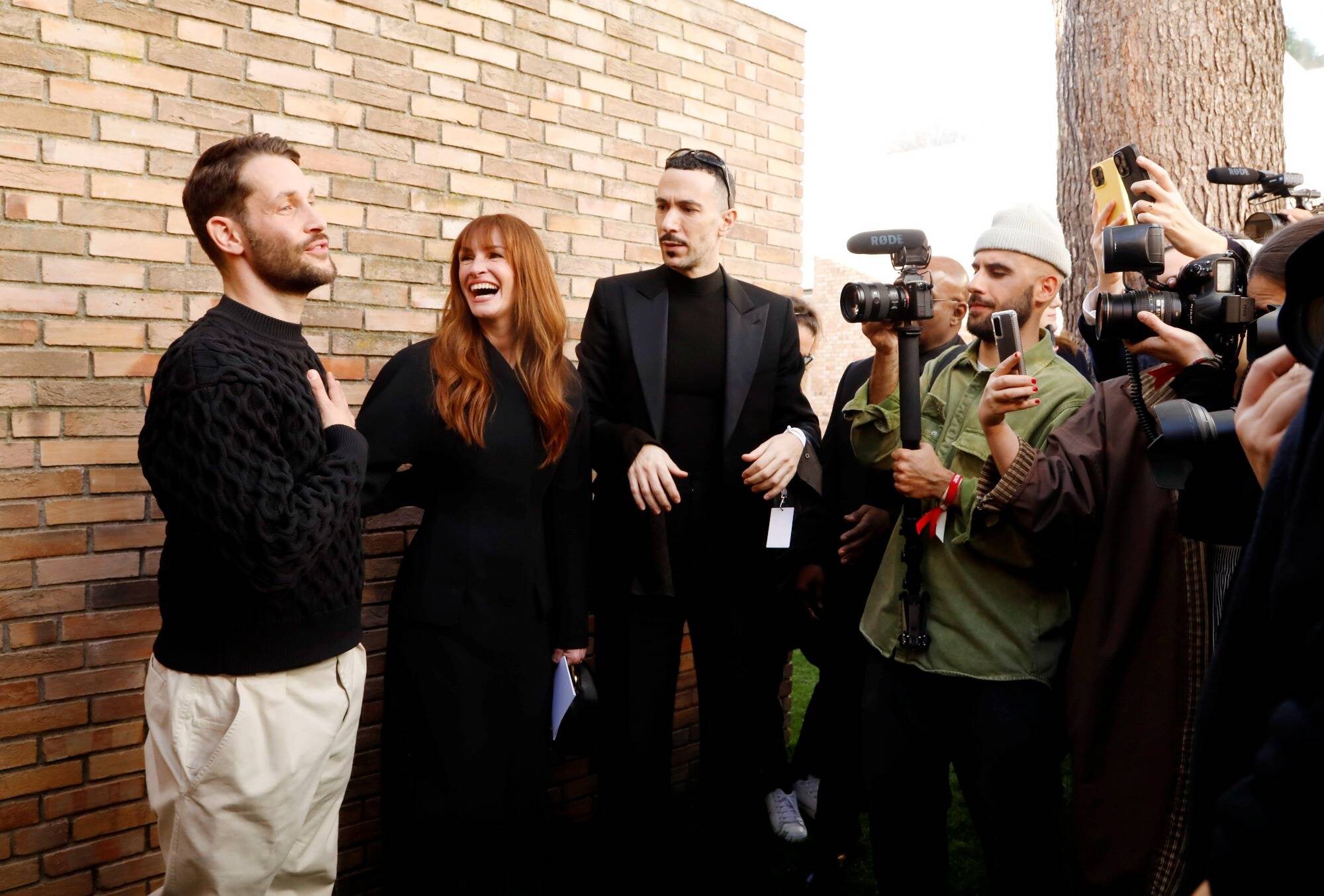 "Je n'ai pas de leçon à recevoir de cette dame": visé par Marion Maréchal Le Pen après la naissance de ses jumeaux, le créateur Jacquemus répond