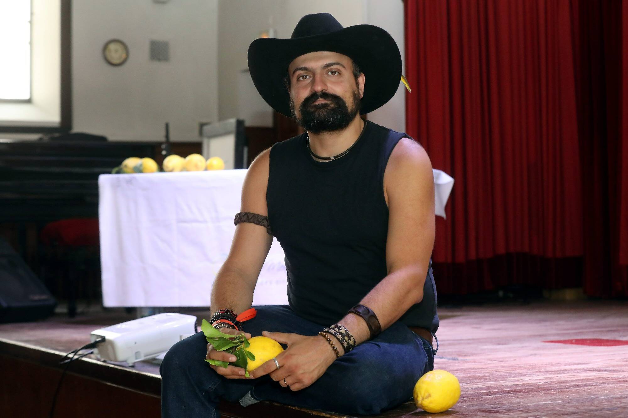 "Ici, on a des espèces qui peuvent s'adapter" : à Menton, l'agroclimatologue Serge Zaka prédit l'avenir du citron