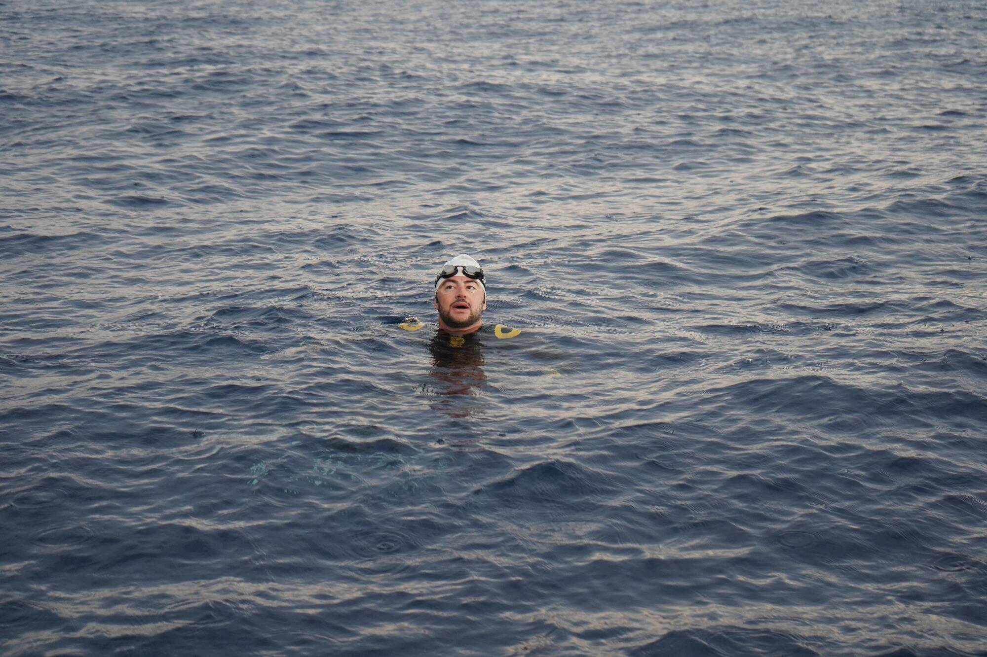 Noam Yaron abandonne son défi de rallier Calvi à Monaco à la nage à quelques kilomètres de l'arrivée