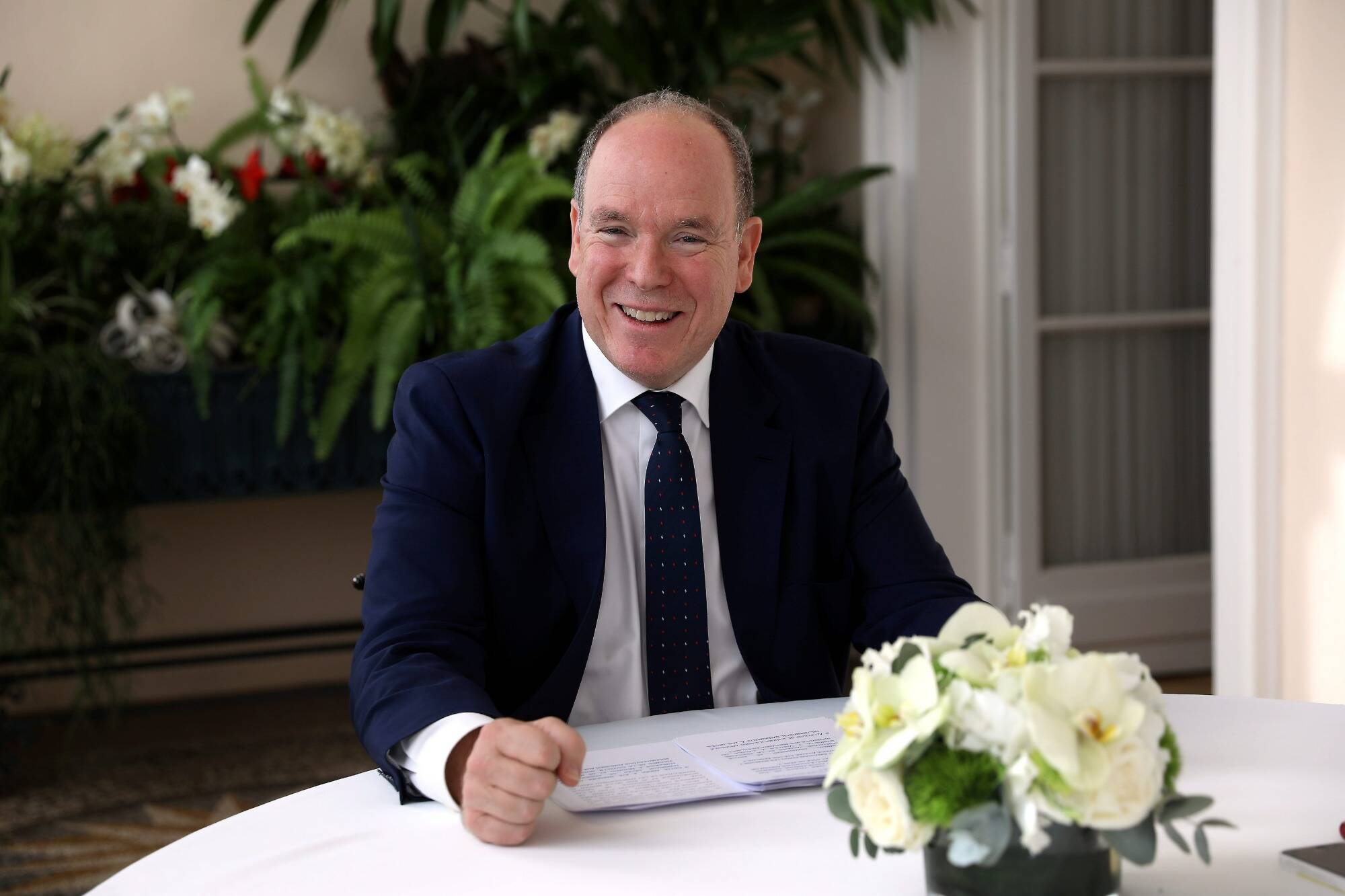 Le prince Albert II donne des nouvelles de la princesse Charlène et se confie sur ses enfants