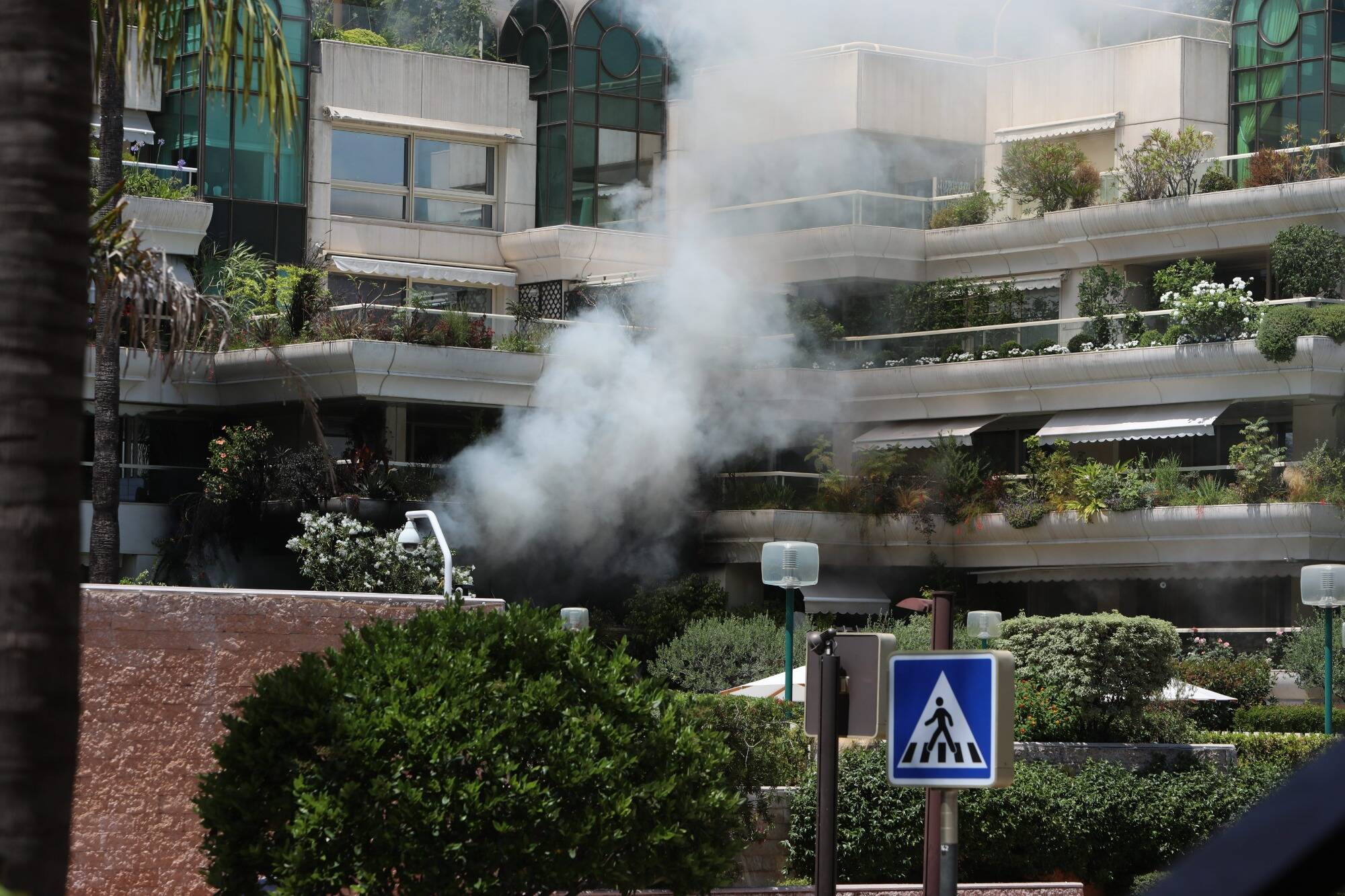 Un sapeur-pompier décède après son intervention dans l'incendie d'un appartement de luxe à Monaco