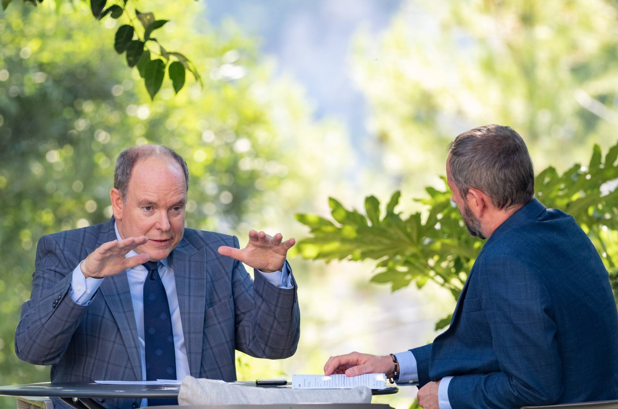 "Il n'y a pas 97% des scientifiques qui se trompent. Ce n'est pas possible." Le cri du coeur du prince Albert II qui publie un livre