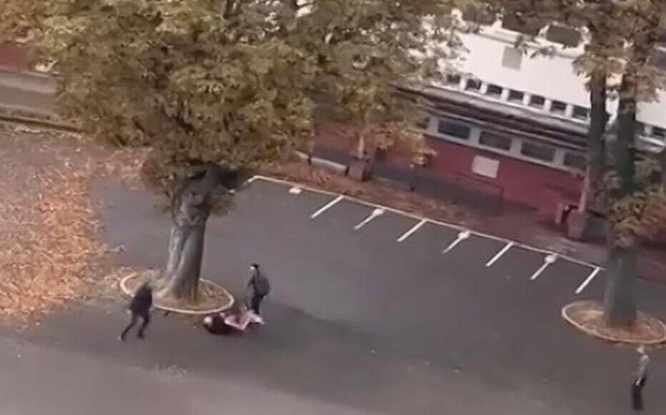 "Je ne prends toujours pas conscience de mon acte": il raconte comment il s'est interposé face à l'assaillant à Arras