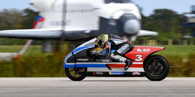 Max Biaggi et Venturi explosent le record du monde de vitesse en moto électrique, à 455,737km/h