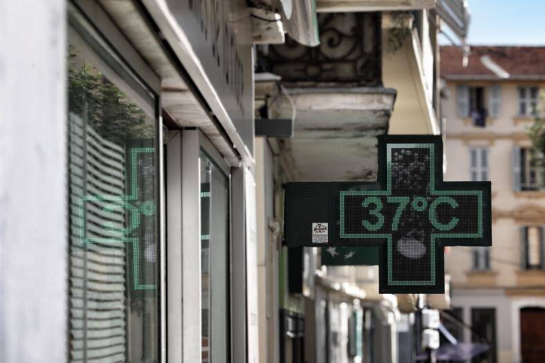 Les seuils de la canicule de 2003 dépassés, déjà 22 nuits tropicales, plusieurs records de chaleur battus... on fait le point sur la canicule dans les Alpes-Maritimes