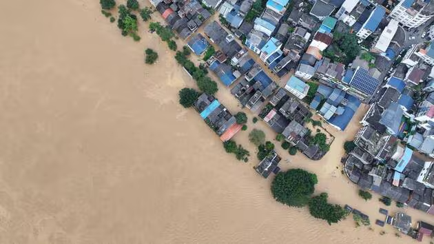 "Une fois tous les 50 ans": plus de 80.000 personnes évacuées après des inondations dans le sud-ouest de la Chine