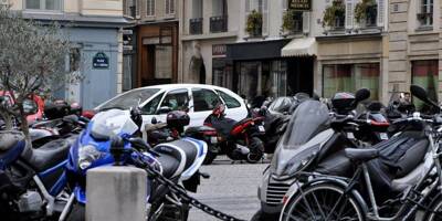 Les deux-roues motorisés payeront leur stationnement à partir de jeudi à Paris