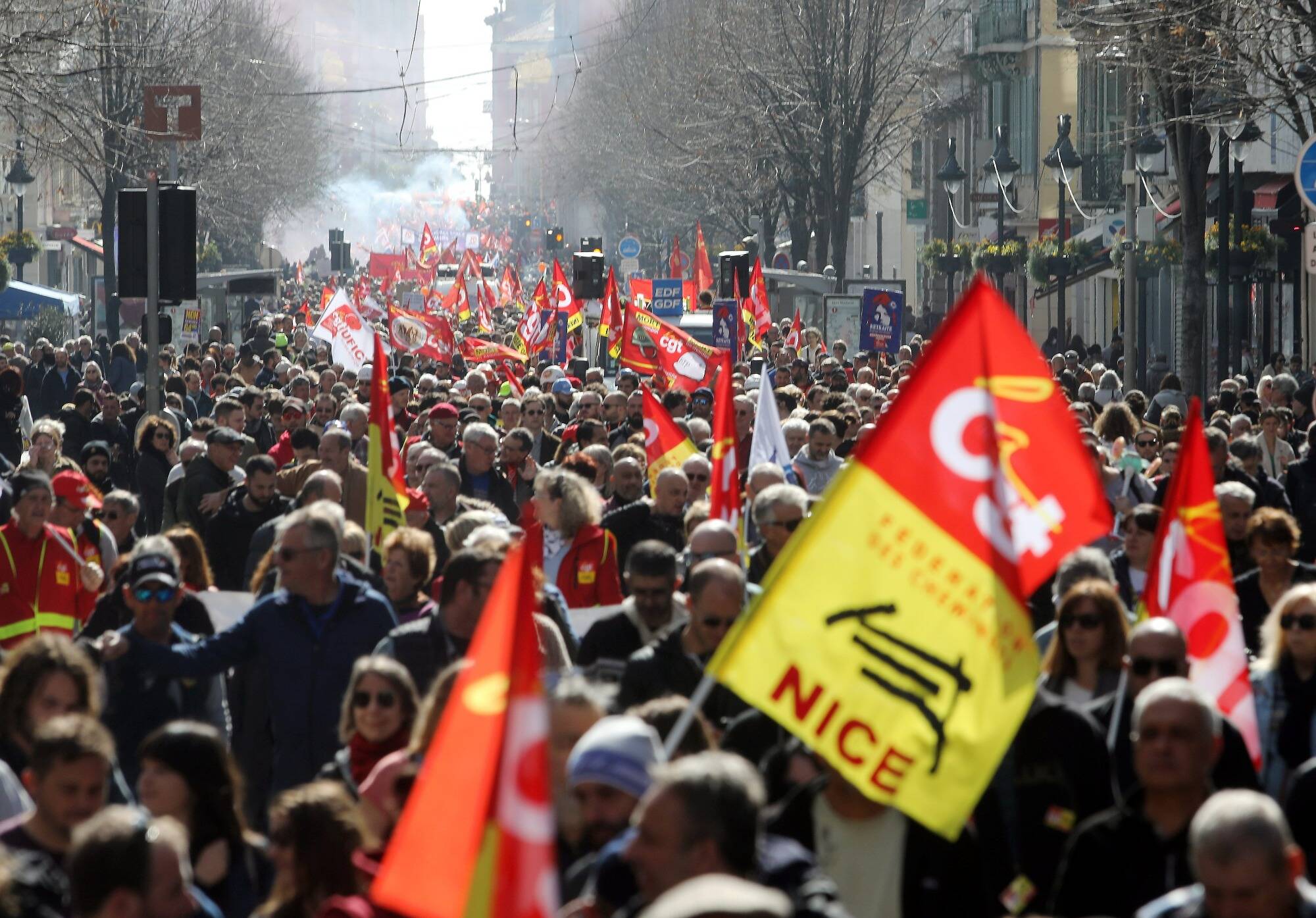Réforme des retraites: comment les marathoniens des manifestations se sont organisés pour tenir sur la durée?