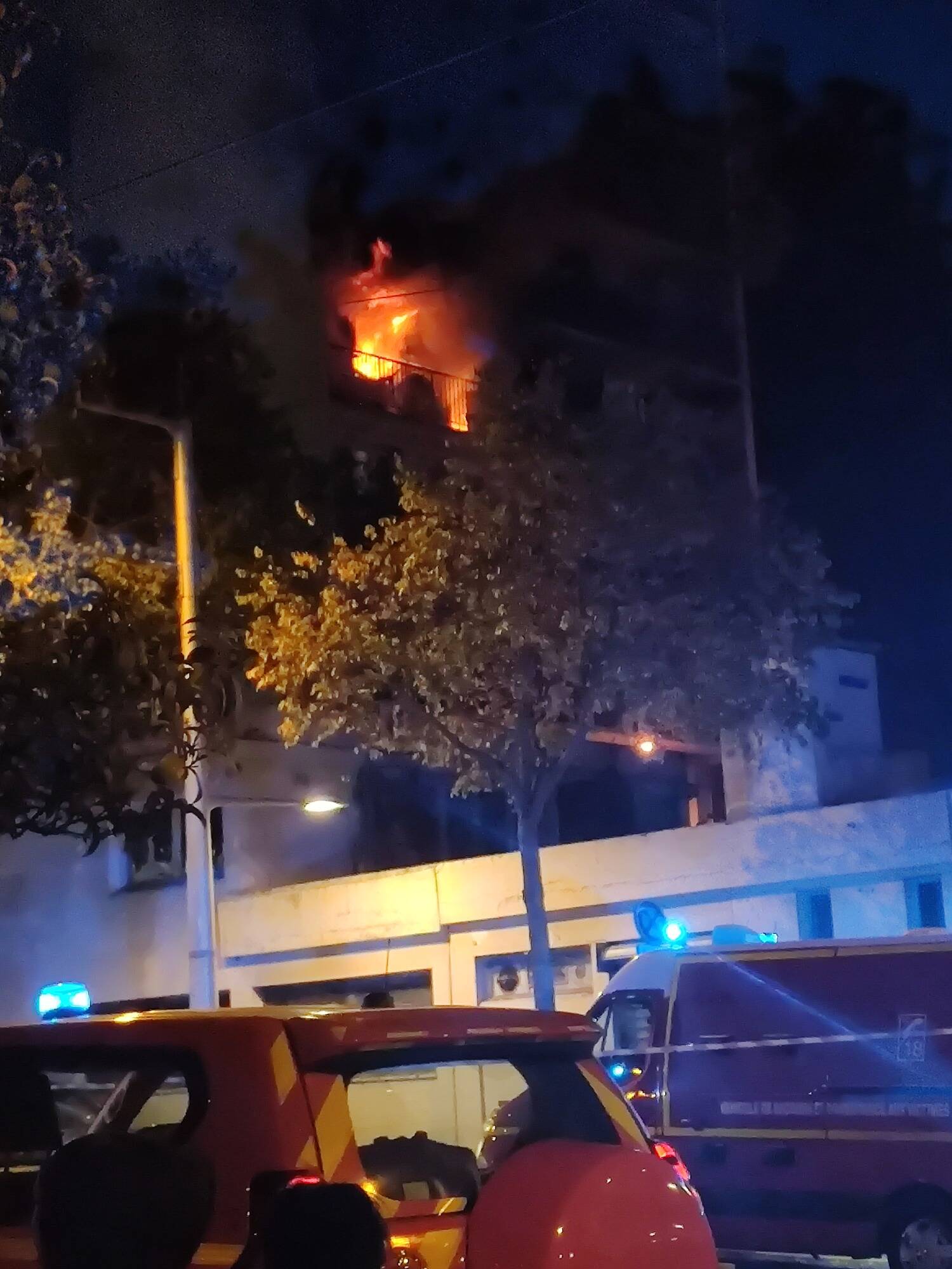 Un violent feu d'appartement en cours ce vendredi soir, boulevard Comte de Falicon à Nice