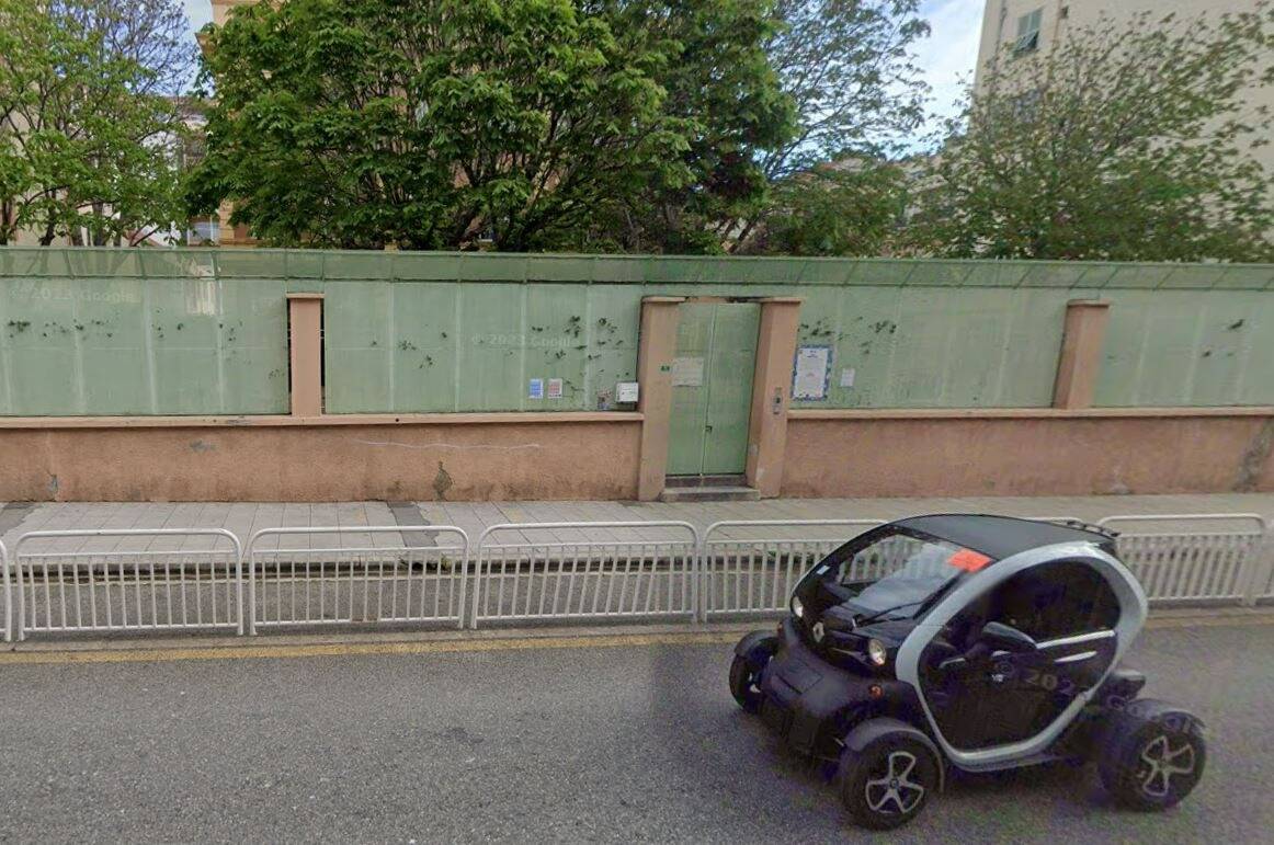 Prières dans une école de Nice: les parents rejettent les accusations, le rectorat persiste et signe