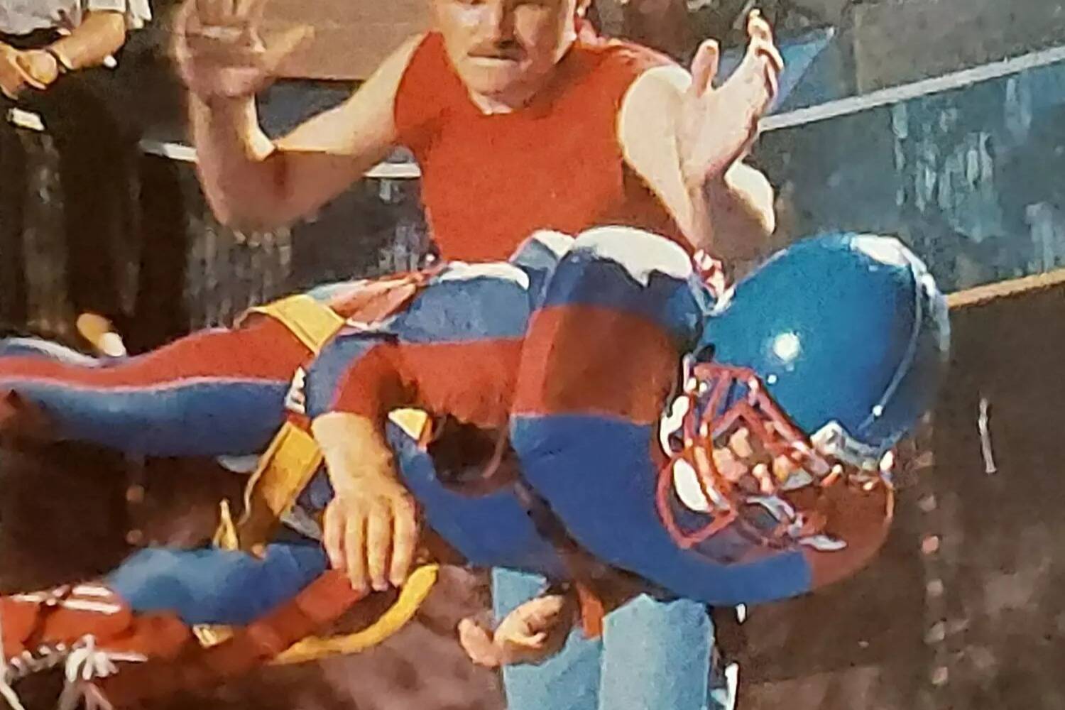 Il était la vedette d'un spectacle de "lancer de nains" dans les discothèques azuréennes: retour sur l'histoire de Manuel Wackenheim, alias le "nain volant"