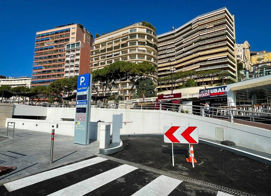 visit monaco parking