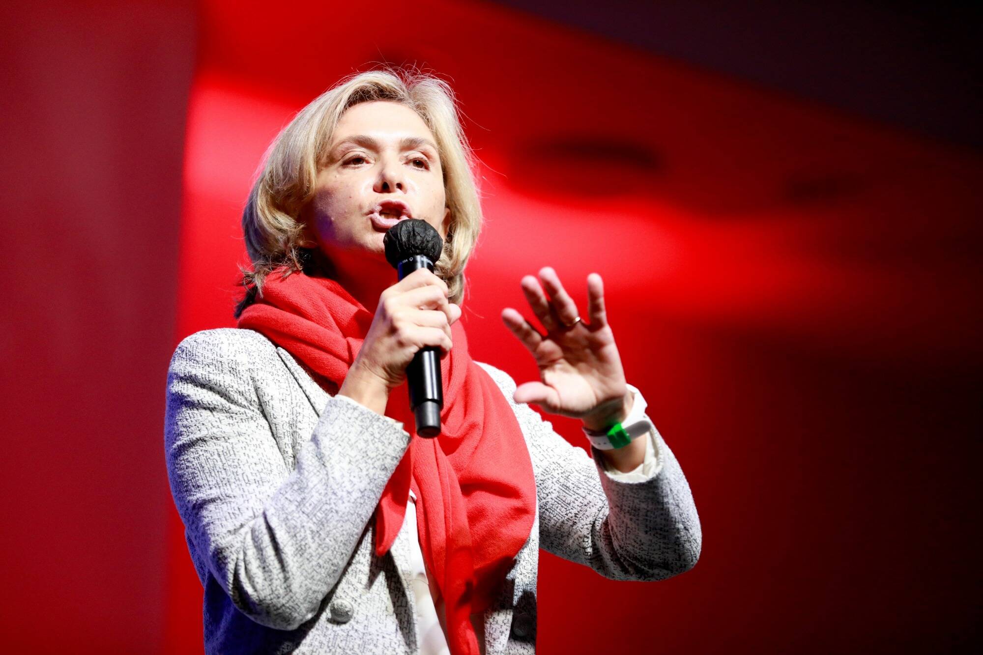 "Je veux rétablir la vérité..." Valérie Pécresse réagit aux sifflets visant Nicolas Sarkozy lors de son meeting