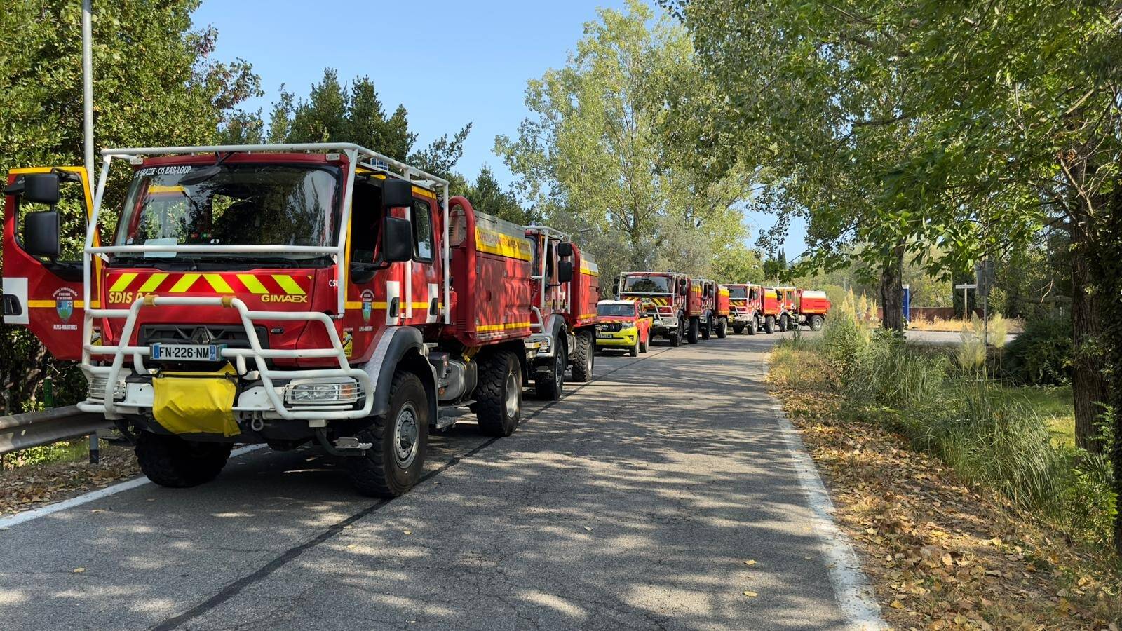 Incendie de Crots: une colonne de sapeurs-pompiers des Alpes-Maritimes en renfort dans les Hautes-Alpes