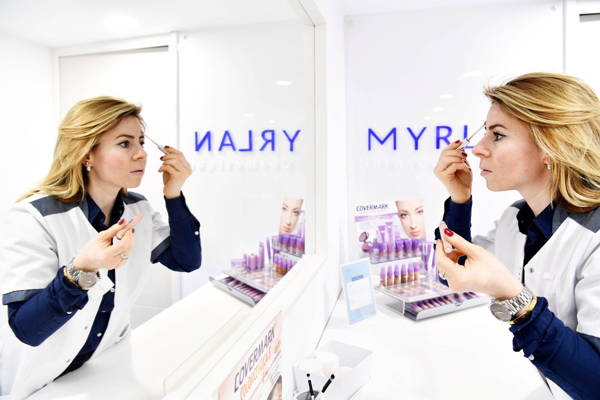 "Si je suis parvenue à être heureuse, malgré la maladie, tout le monde peut l'être": atteinte de vitiligo, Myriam Lamine partage son histoire