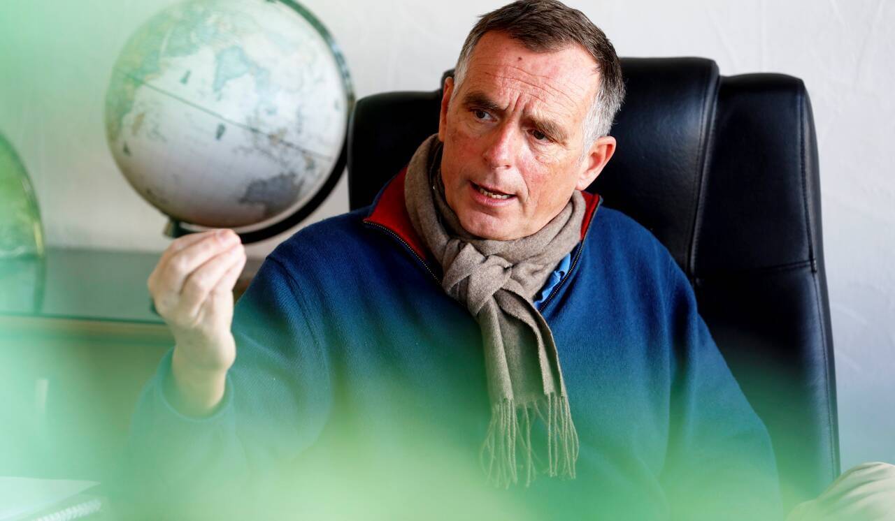 Pascal Ausseur, amiral et directeur de la FMES: "L'Europe et les Etats-Unis ont fait leur deuil de l'Ukraine qui a son destin entre ses mains seules"