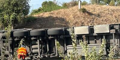 Un poids lourd se couche sur l'A8: un blessé grave et un important bouchon