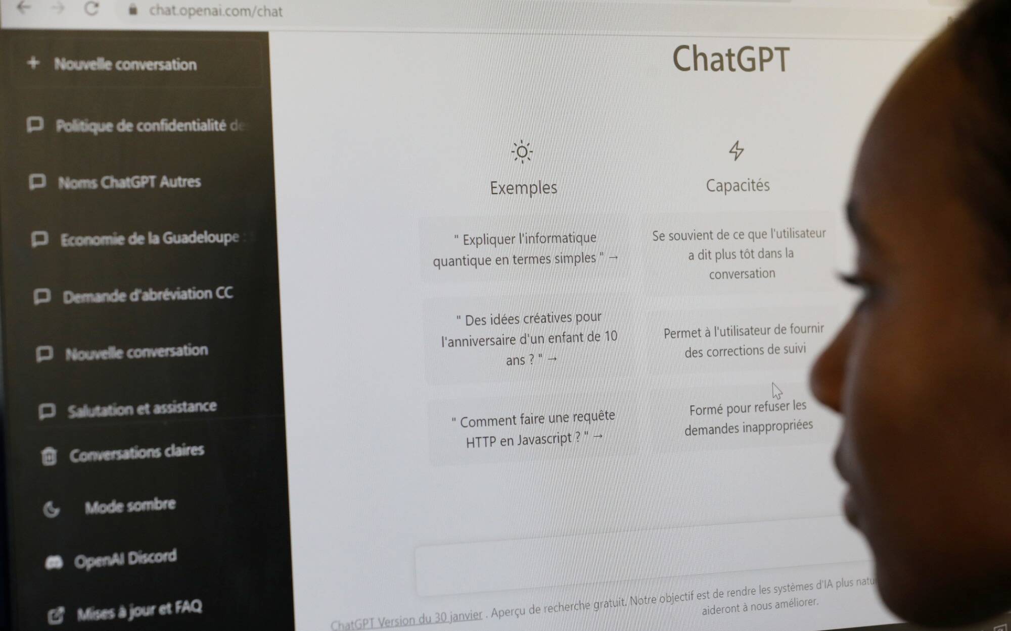 Après ChatGPT, OpenAI lance GPT-4, une version aussi "performante" que les humains