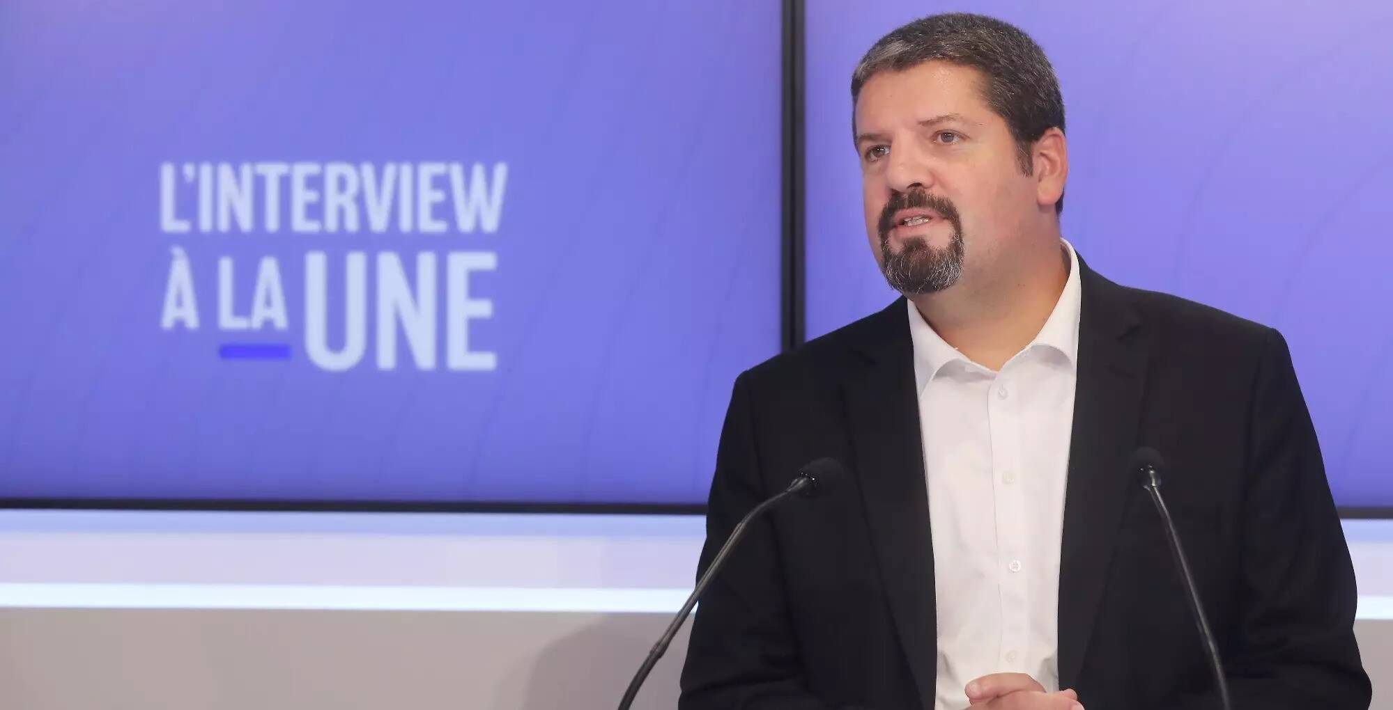 "Derrière la carte postale, il y a une grande misère à Nice": David Nakache est l'invité de "L'Interview à la une"