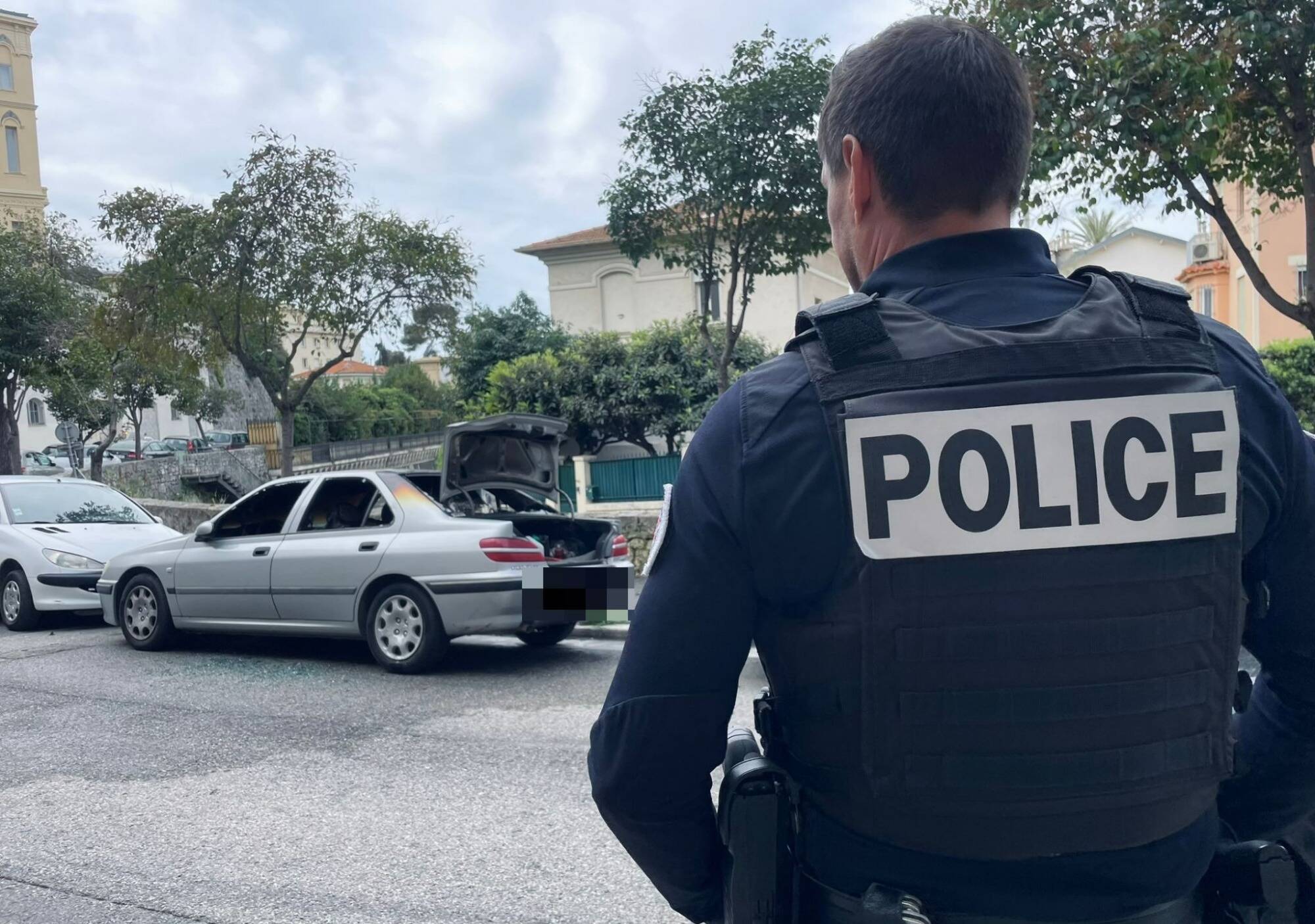 "C'était vraiment un appel à l'aide": l'incendiaire en série de Cimiez placé en détention après avoir avoué et justifié ses actes