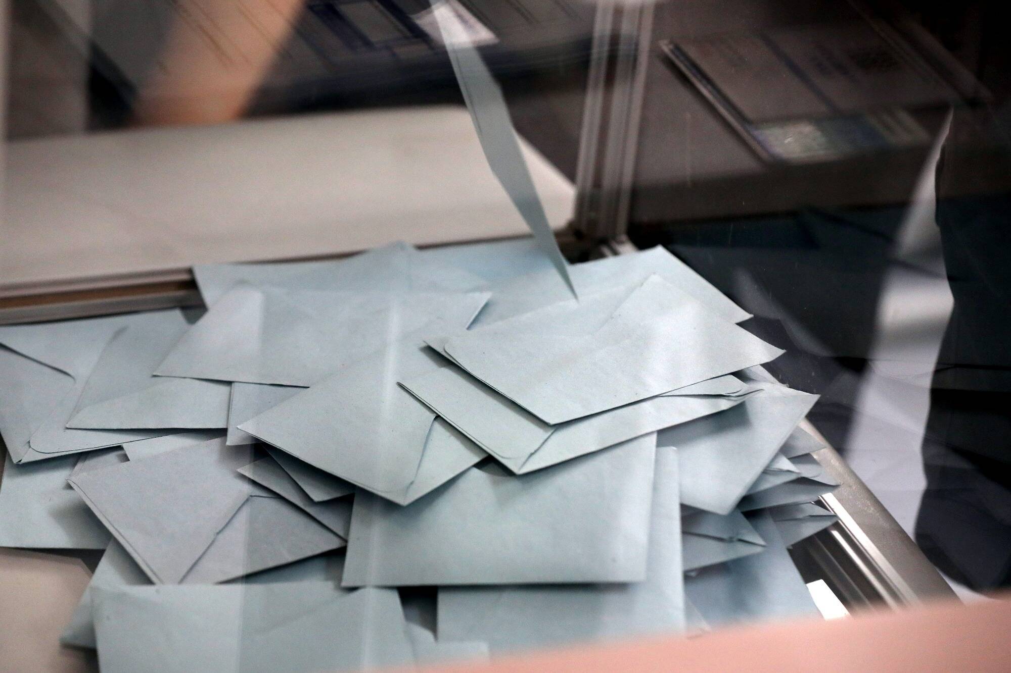 Second tour des législatives: 59,71% de votants à 17h, participation la plus élevée depuis 1981