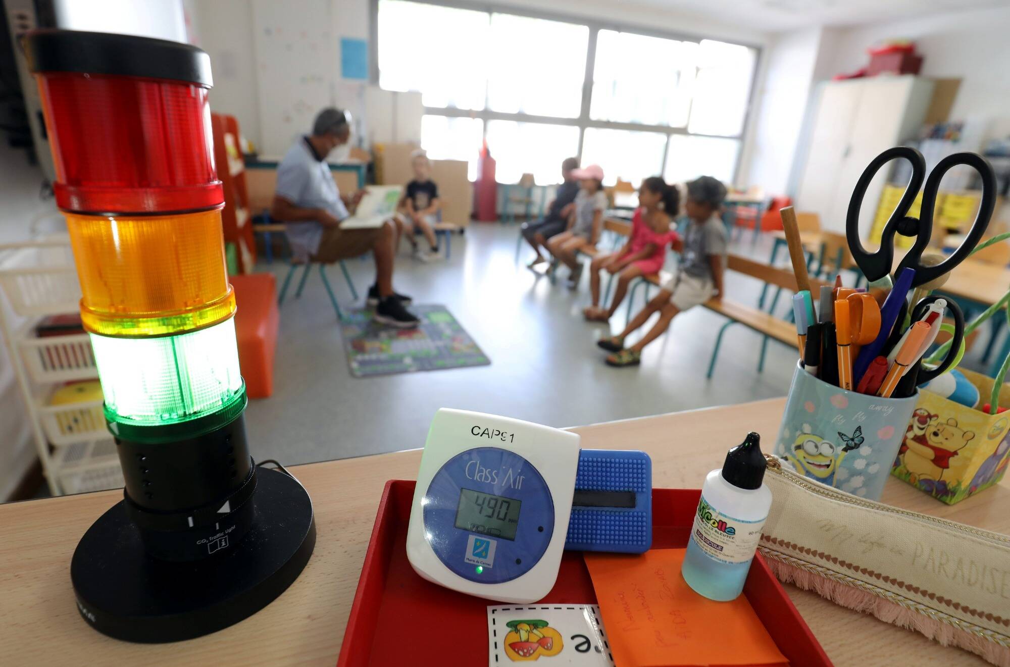 Covid-19: la ville de Cannes installe des capteurs de Co2 et purificateurs dans les 230 écoles de la ville