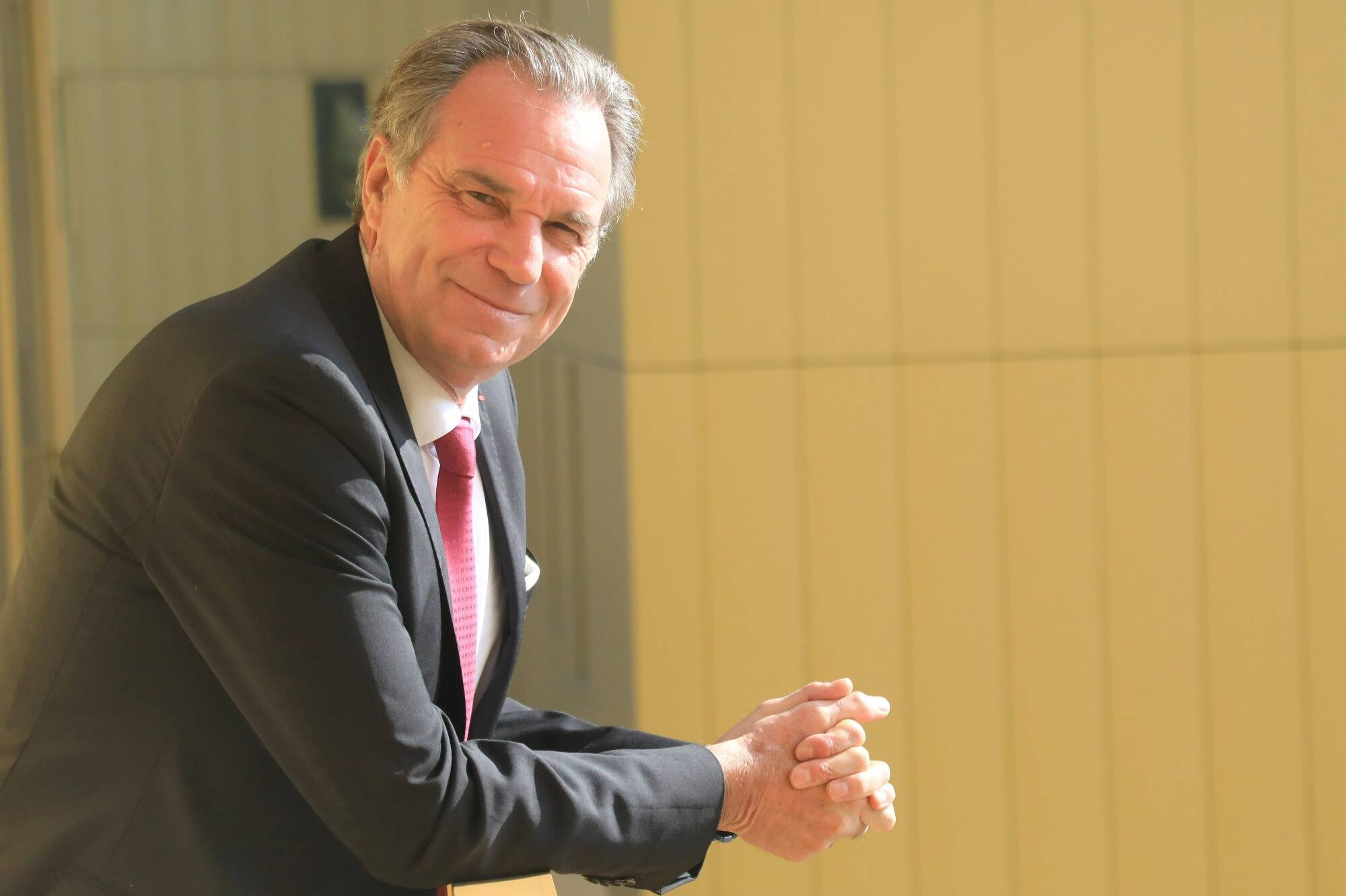 "Je ne salue pas un chef politique qui n'arrive pas à tenir ses troupes": Renaud Muselier tacle (encore) Eric Ciotti