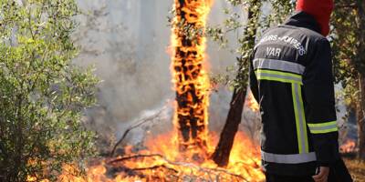 Deux morts, plus de 6.000 hectares parcourus... Suivez en direct l'évolution de l'incendie monstre dans le Var