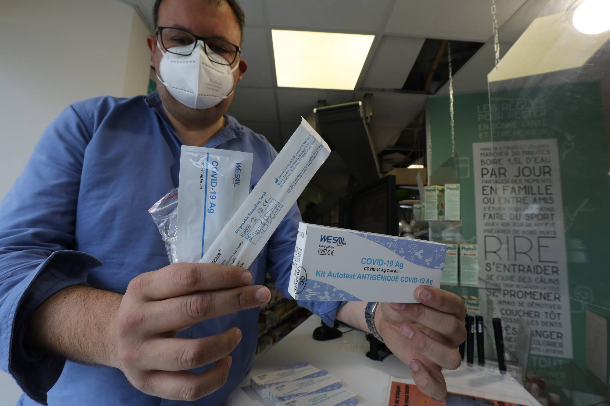 Port du masque, autotests avant les fêtes, vaccination... Voici ce que recommande le COVARS pour les fêtes de fin d'année