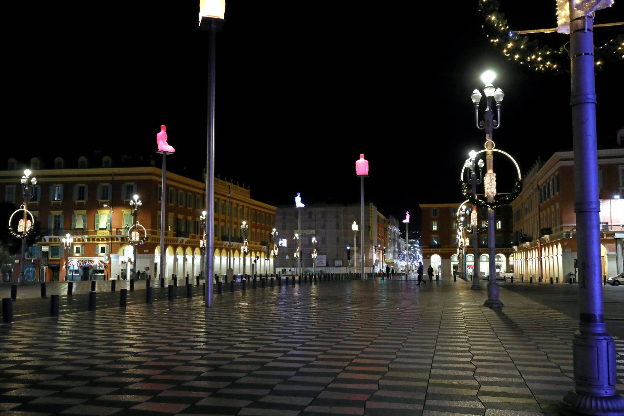 Nice: le couvre-feu pour mineurs de Christian Estrosi contesté devant le conseil d'Etat